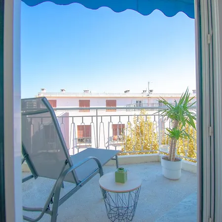 Bright 1bedroom Apartment, Steps To Juan Les Pins *