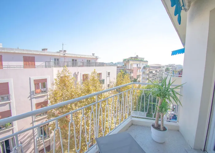 Apartment Bright 1bedroom Apartment, Steps To Juan Les Pins