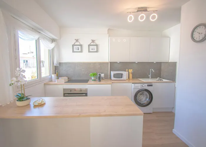 Bright 1bedroom Apartment, Steps To Juan Les Pins Apartment